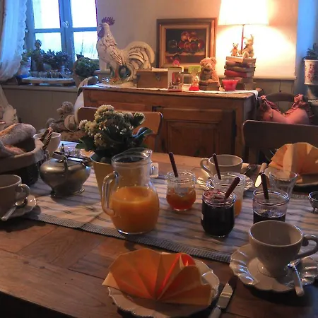 Au Bon Gre D'hugoline Bed & Breakfast 3*