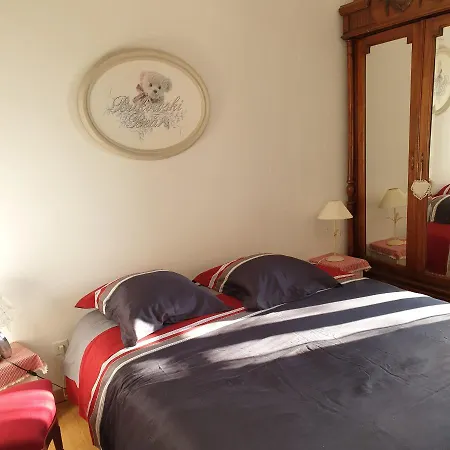 Au Bon Gre D'hugoline Bed & Breakfast 3*